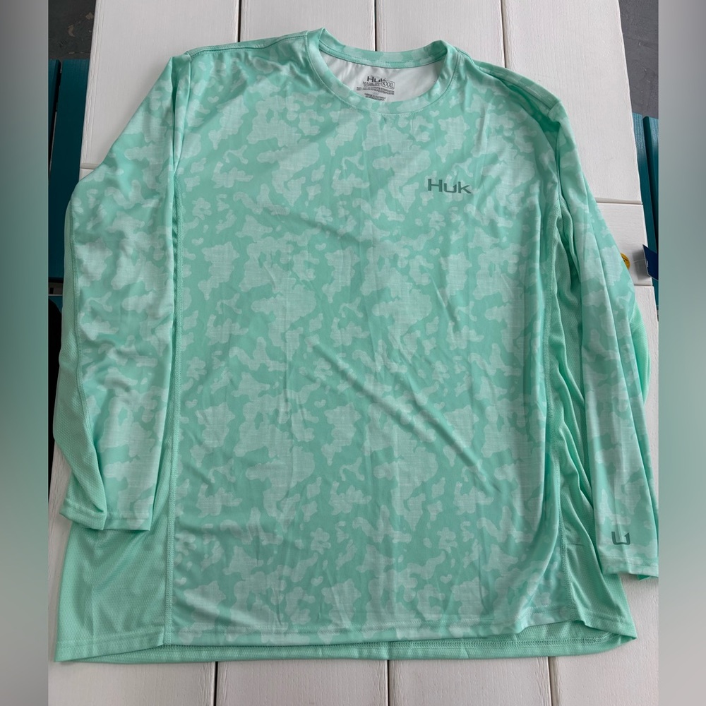 HUK Fishing Long Sleeve Icon x Running Lakes NWT